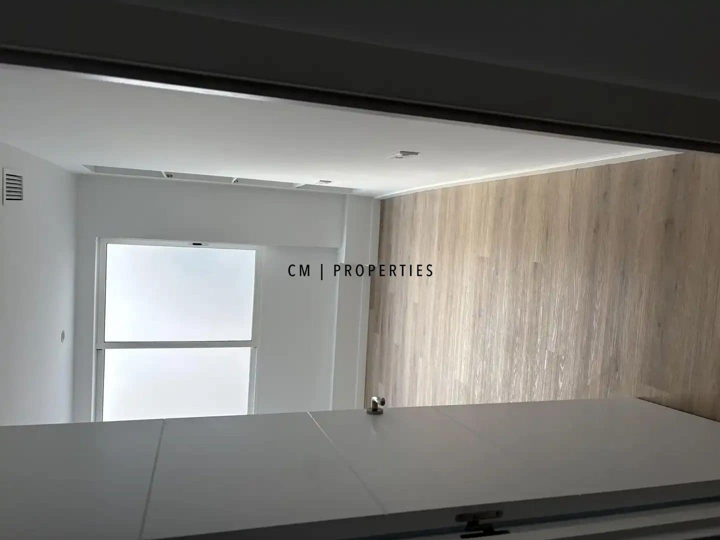 3 soverom Penthouse til leie i Valencia by med garasje - € 1 480 (Ref: 9771831)