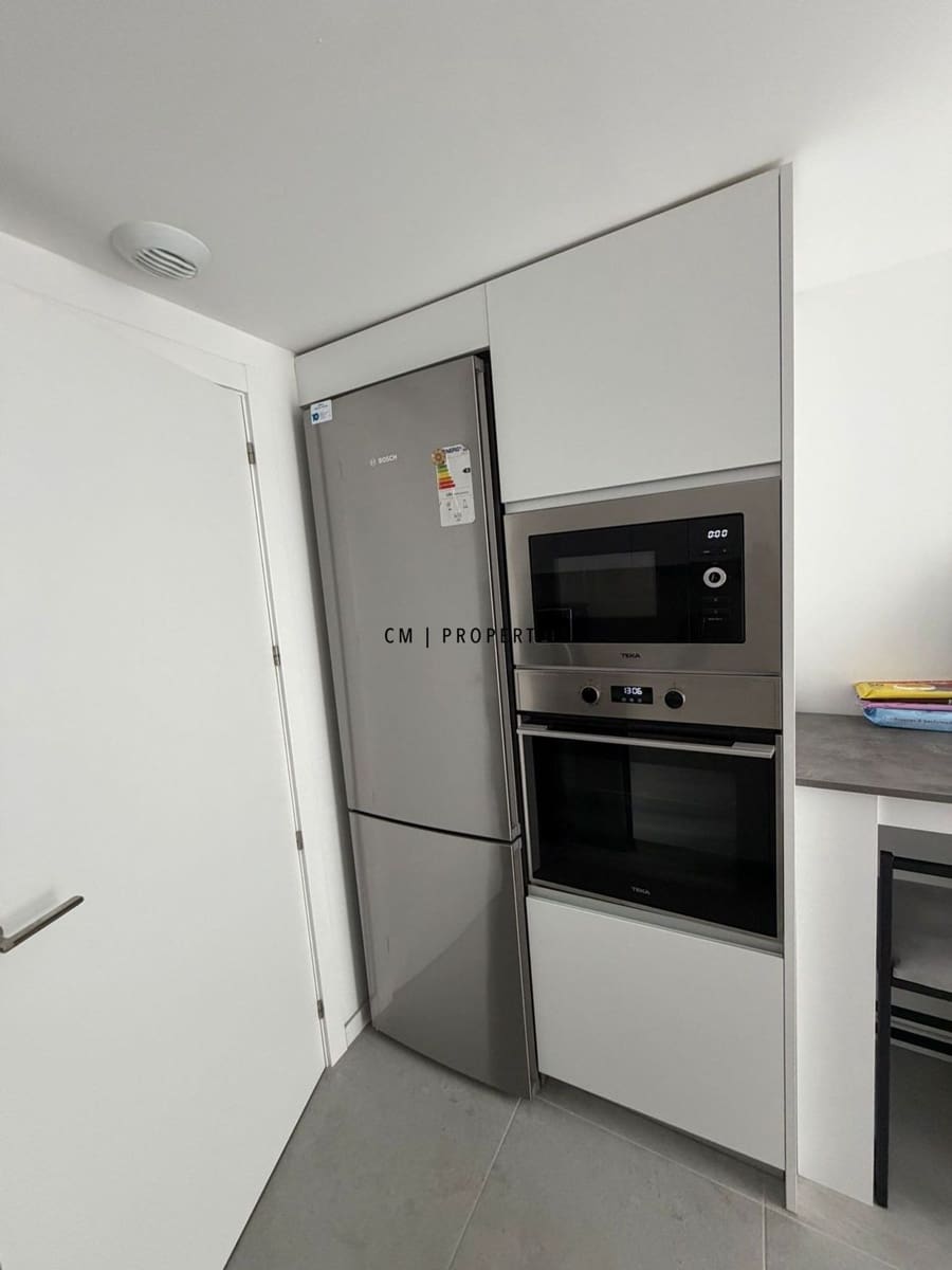 3 quarto Apartamento para arrendar em Valencia cidade com piscina - 1 500 € (Ref: 9771832)