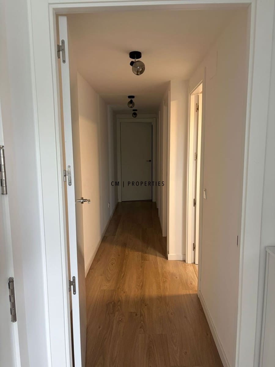 3 quarto Apartamento para arrendar em Valencia cidade com piscina - 1 500 € (Ref: 9771832)