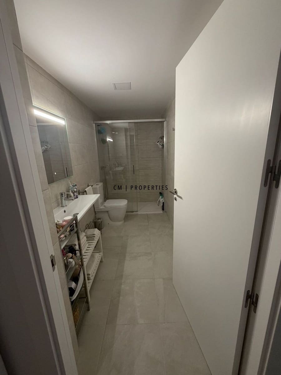 3 quarto Apartamento para arrendar em Valencia cidade com piscina - 1 500 € (Ref: 9771832)