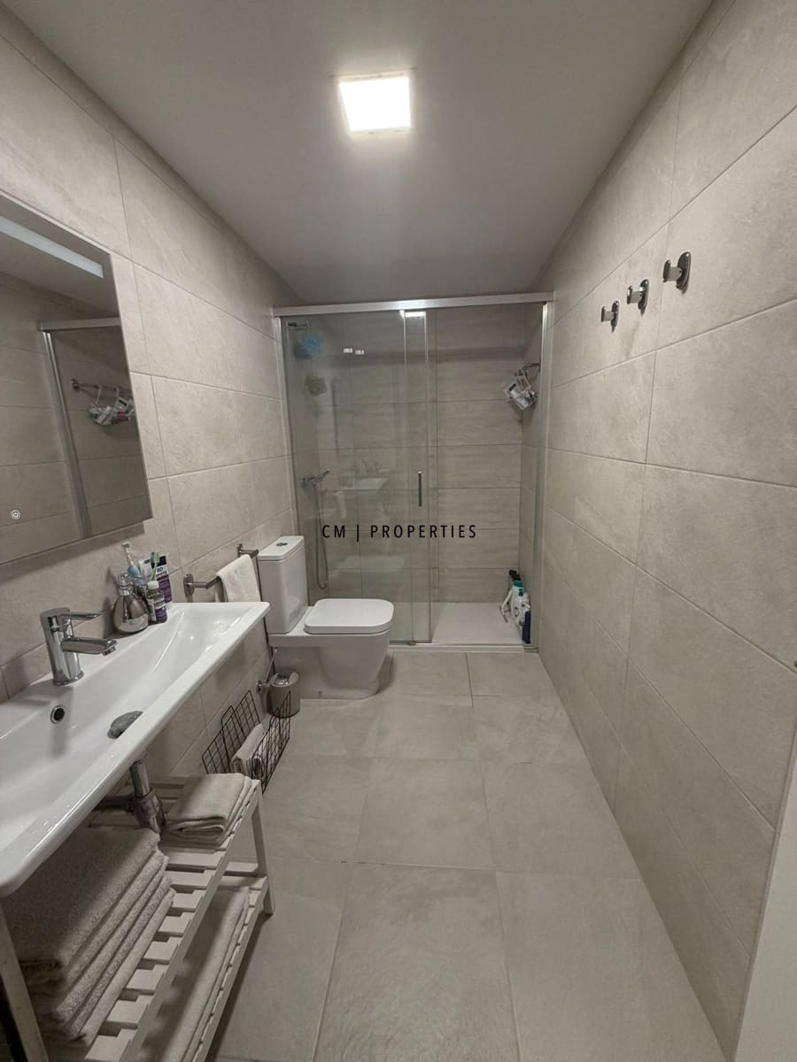 3 quarto Apartamento para arrendar em Valencia cidade com piscina - 1 500 € (Ref: 9771832)