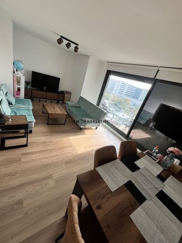 3 makuuhuone Asunto vuokrattavana paikassa Quatre Carreres, Valencia kaupunki mukana uima-altaan - 1 500 € (Ref: 9771832)