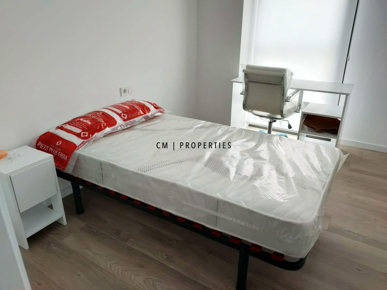 3 quarto Apartamento para arrendar em Valencia cidade com piscina - 1 500 € (Ref: 9771832)