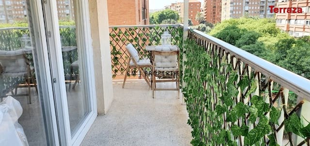 3 soveværelse Lejlighed til leje i Algiros, Valencia by - € 1.500 (Ref: 9772003)