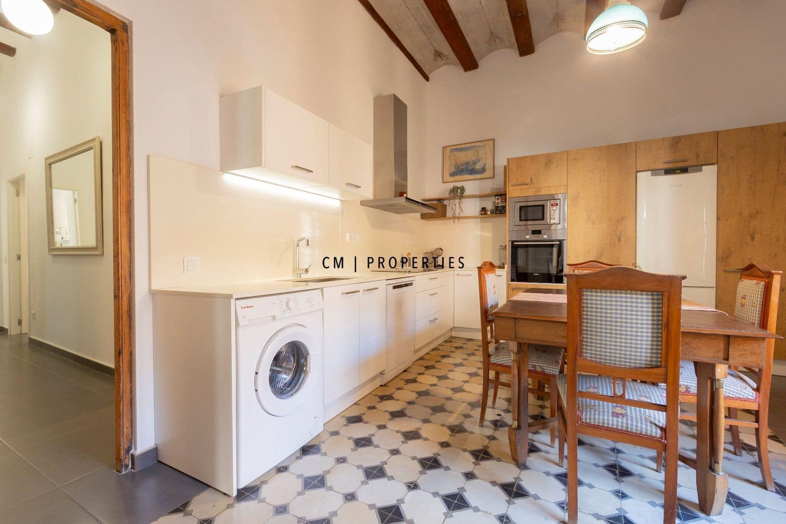 2 makuuhuone Asunto vuokrattavana paikassa Valencia kaupunki - 2 000 € (Ref: 9777102)