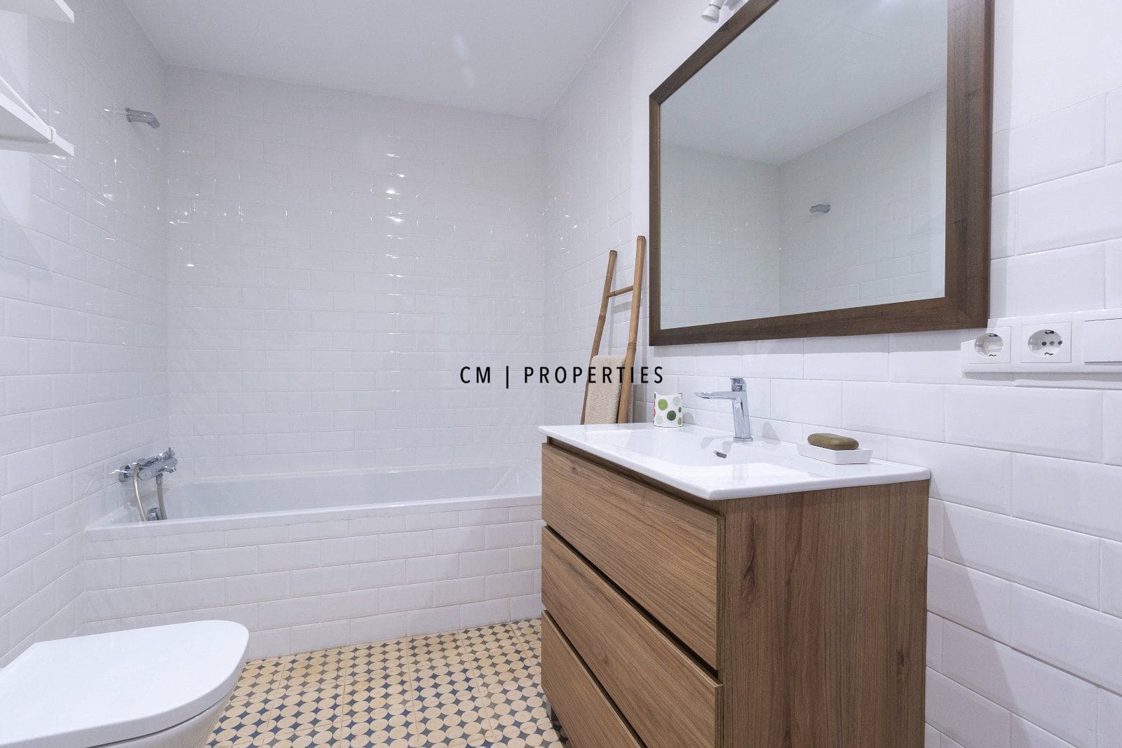 2 makuuhuone Asunto vuokrattavana paikassa Valencia kaupunki - 2 000 € (Ref: 9777102)