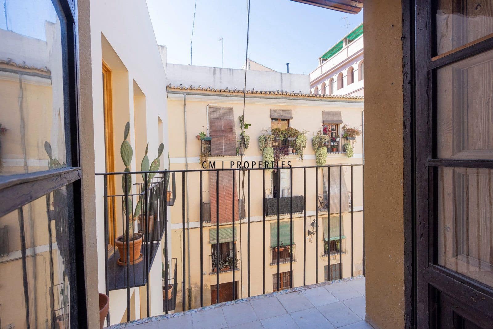 2 makuuhuone Asunto vuokrattavana paikassa Valencia kaupunki - 2 000 € (Ref: 9777102)