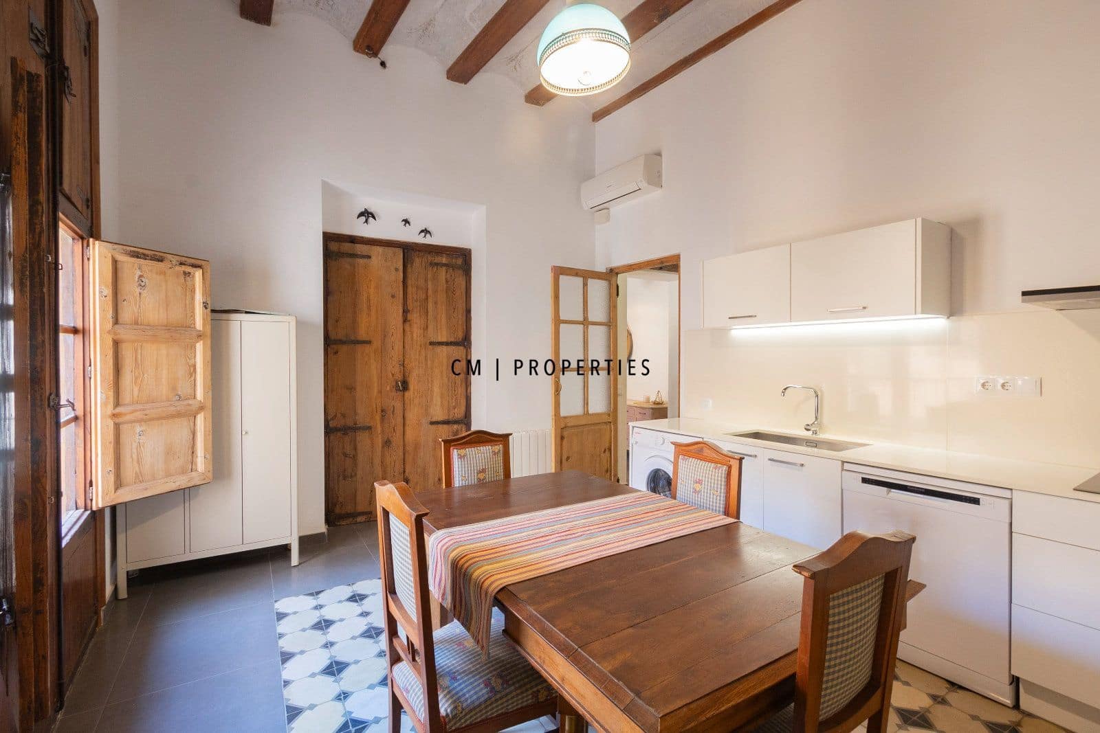 2 makuuhuone Asunto vuokrattavana paikassa Valencia kaupunki - 2 000 € (Ref: 9777102)