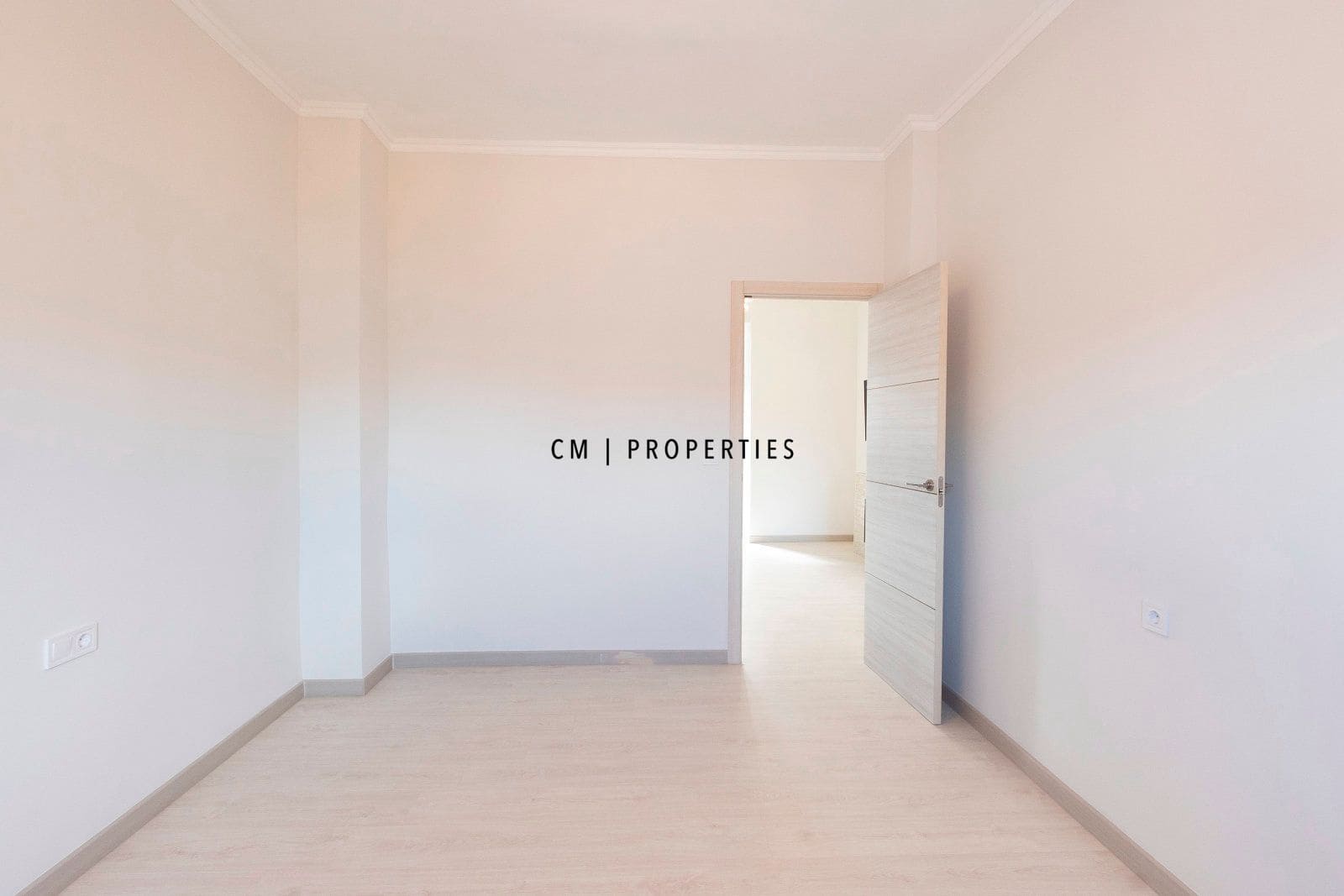 3 bedroom Flat for sale in Mislata - € 230,000 (Ref: 9777103)