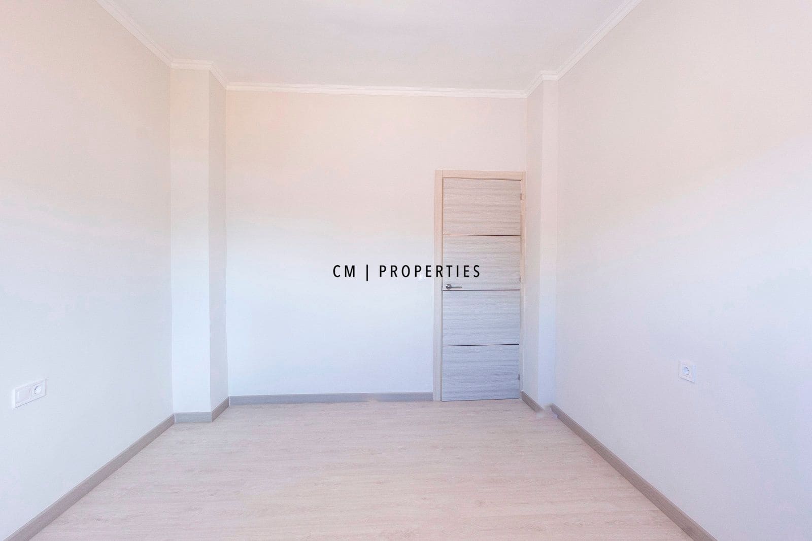 3 bedroom Flat for sale in Mislata - € 230,000 (Ref: 9777103)