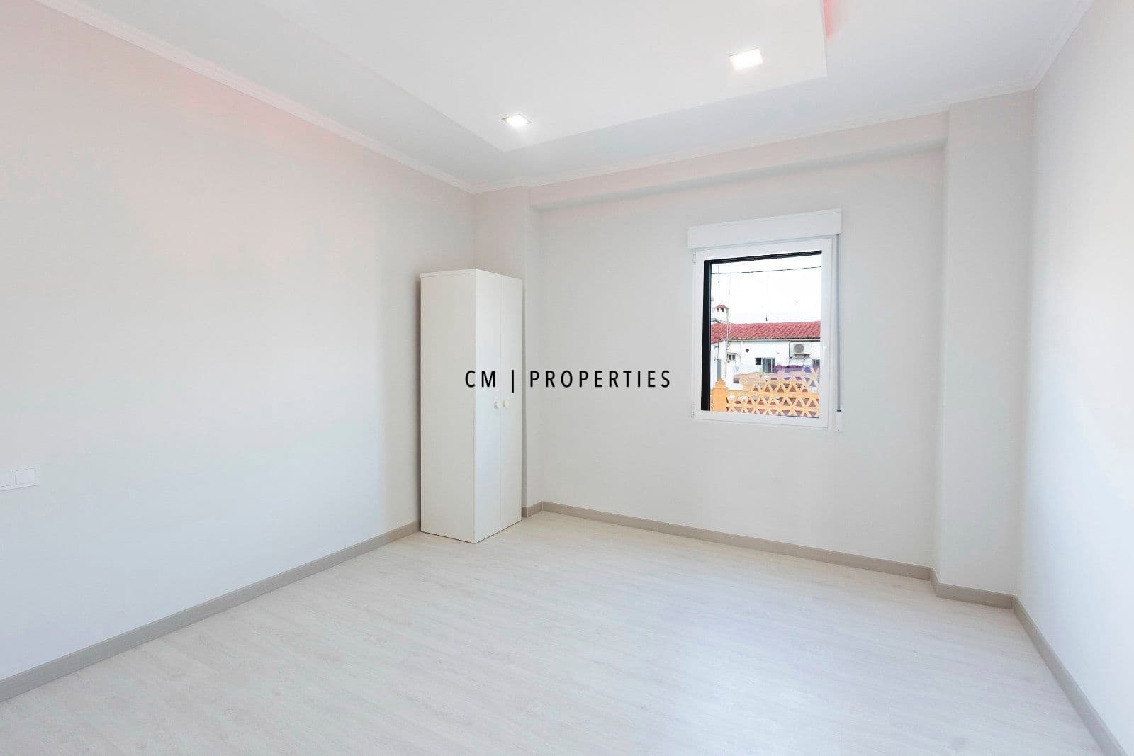 3 bedroom Flat for sale in Mislata - € 230,000 (Ref: 9777103)