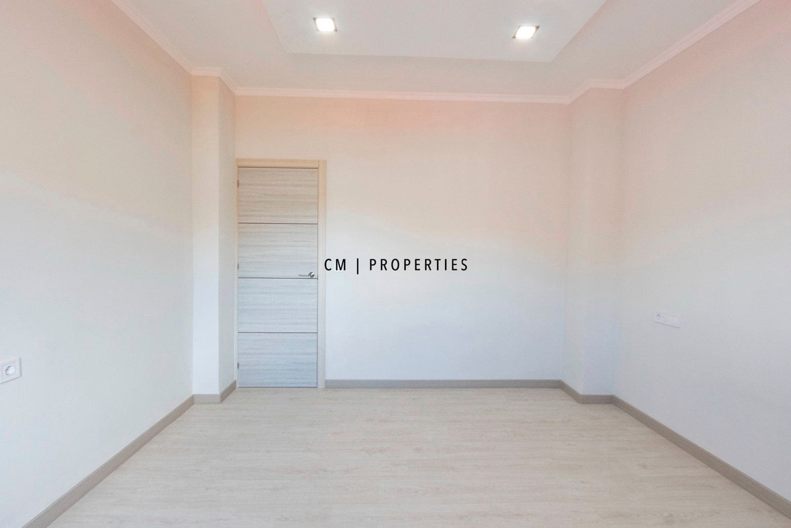 3 bedroom Flat for sale in Mislata - € 230,000 (Ref: 9777103)