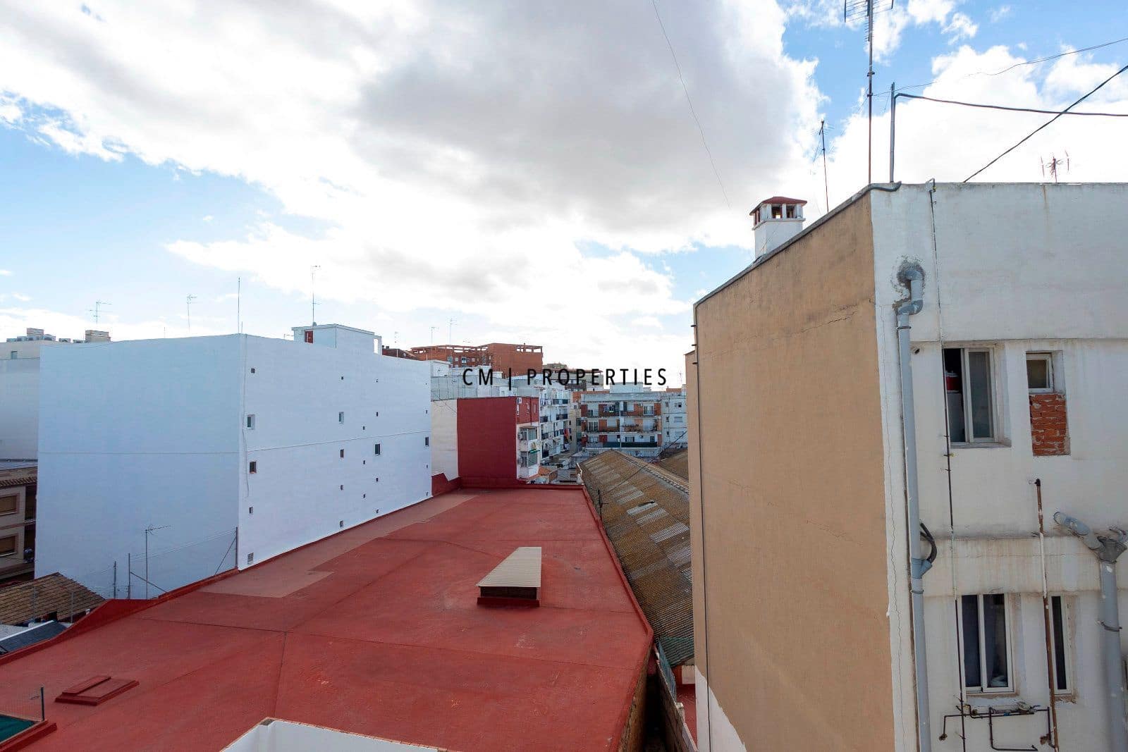 3 bedroom Flat for sale in Mislata - € 230,000 (Ref: 9777103)