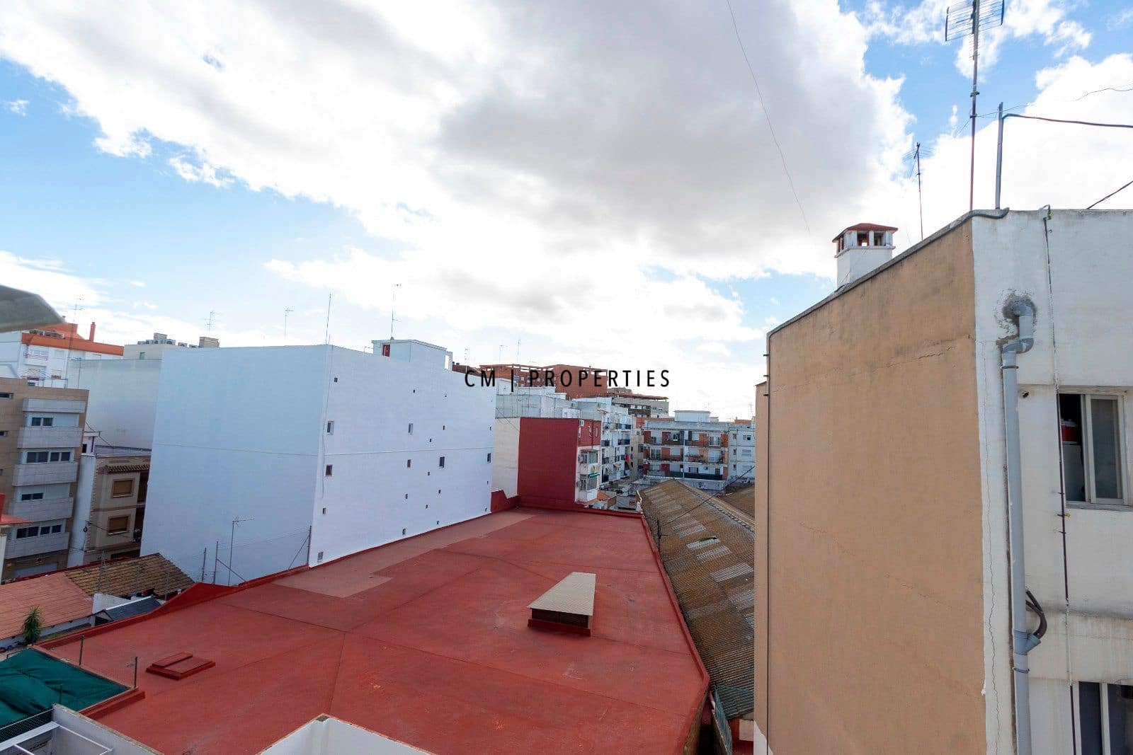 3 bedroom Flat for sale in Mislata - € 230,000 (Ref: 9777103)