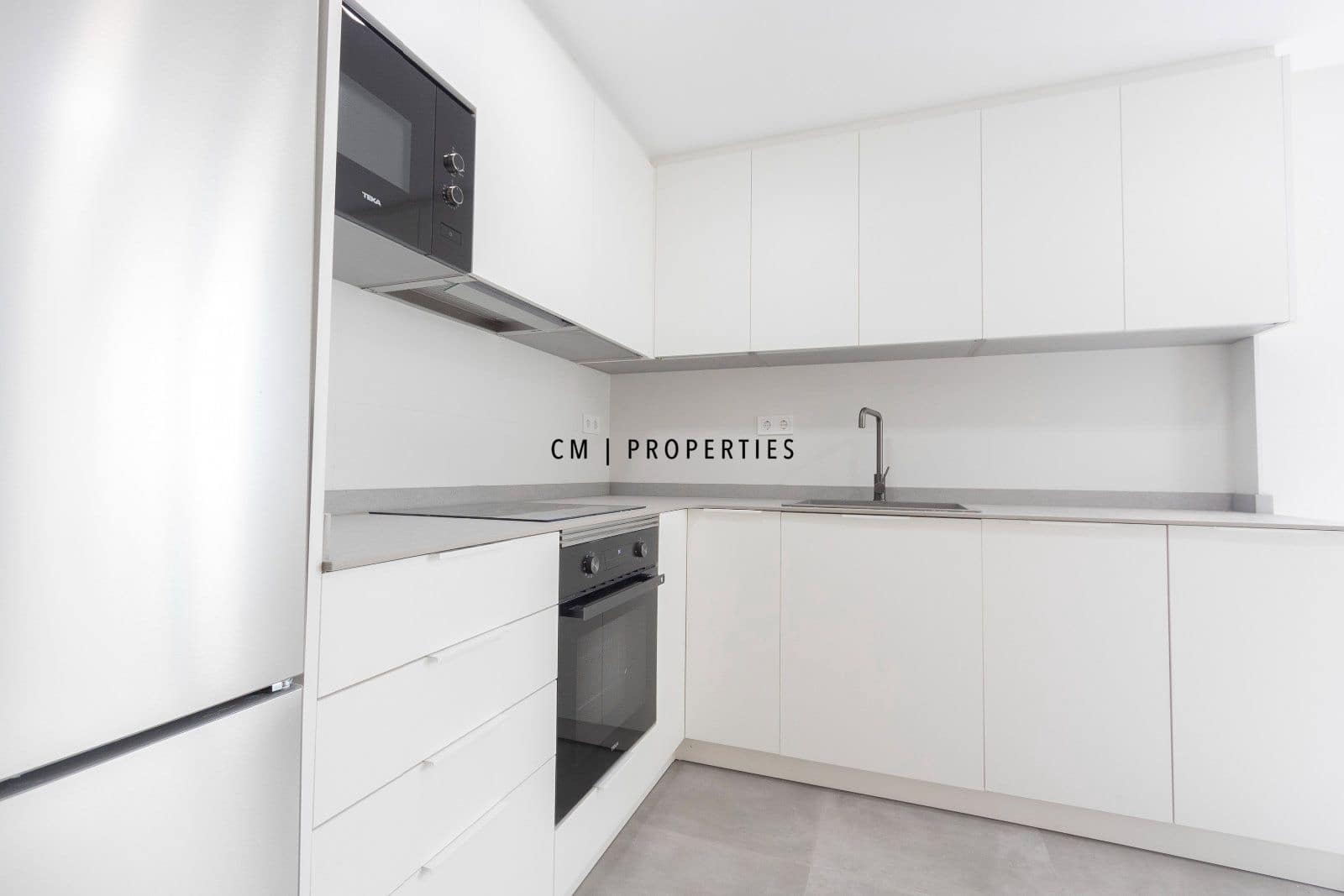 4 soveværelse Lejlighed til leje i Quart de Poblet - € 1.200 (Ref: 9779066)