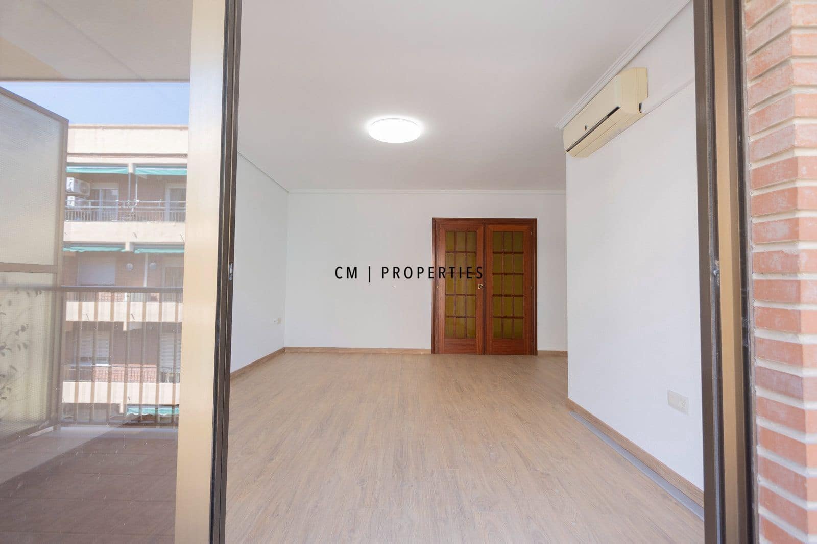 4 soveværelse Lejlighed til leje i Quart de Poblet - € 1.200 (Ref: 9779066)