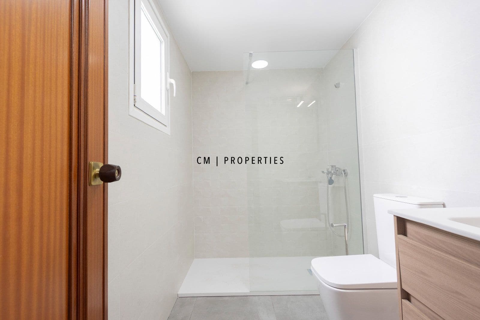 4 soveværelse Lejlighed til leje i Quart de Poblet - € 1.200 (Ref: 9779066)