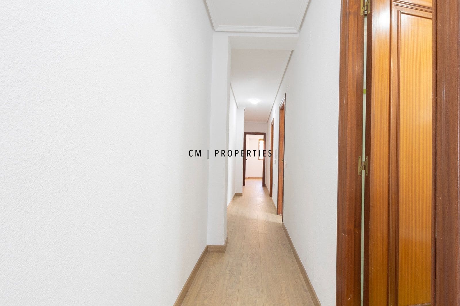 4 soveværelse Lejlighed til leje i Quart de Poblet - € 1.200 (Ref: 9779066)