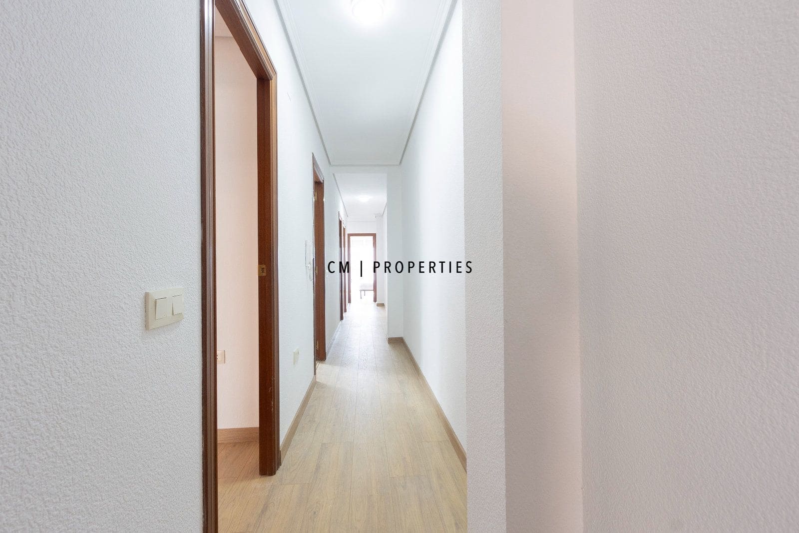 4 soveværelse Lejlighed til leje i Quart de Poblet - € 1.200 (Ref: 9779066)