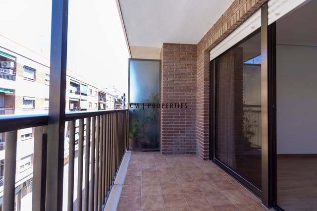 4 soveværelse Lejlighed til leje i Quart de Poblet - € 1.200 (Ref: 9779066)