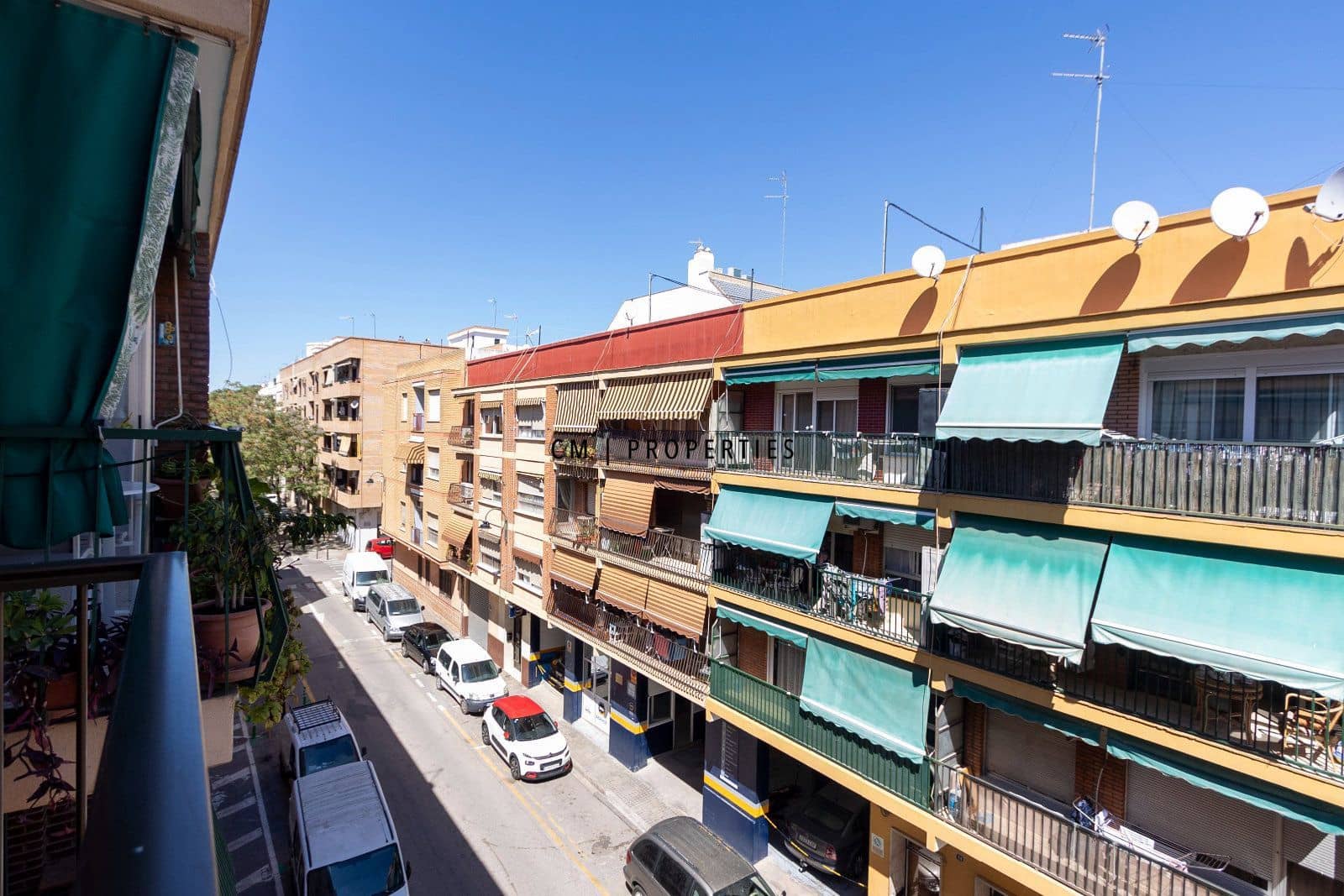 4 soveværelse Lejlighed til leje i Quart de Poblet - € 1.200 (Ref: 9779066)