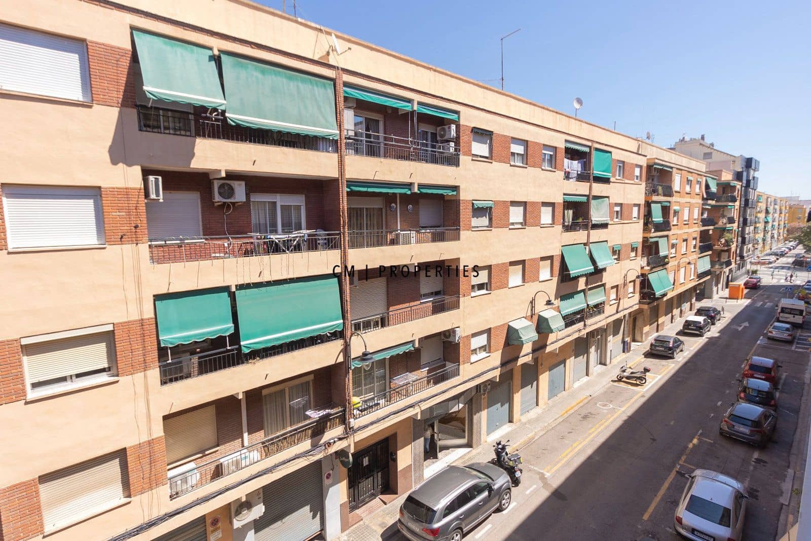 4 soveværelse Lejlighed til leje i Quart de Poblet - € 1.200 (Ref: 9779066)