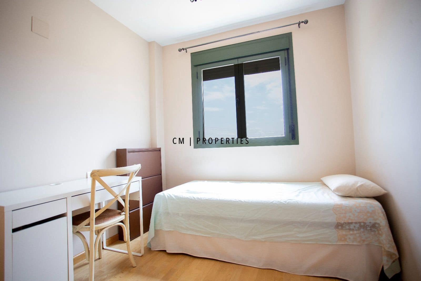 4 soveværelse Byhus til leje i Betera med swimmingpool garage - € 2.500 (Ref: 9779974)