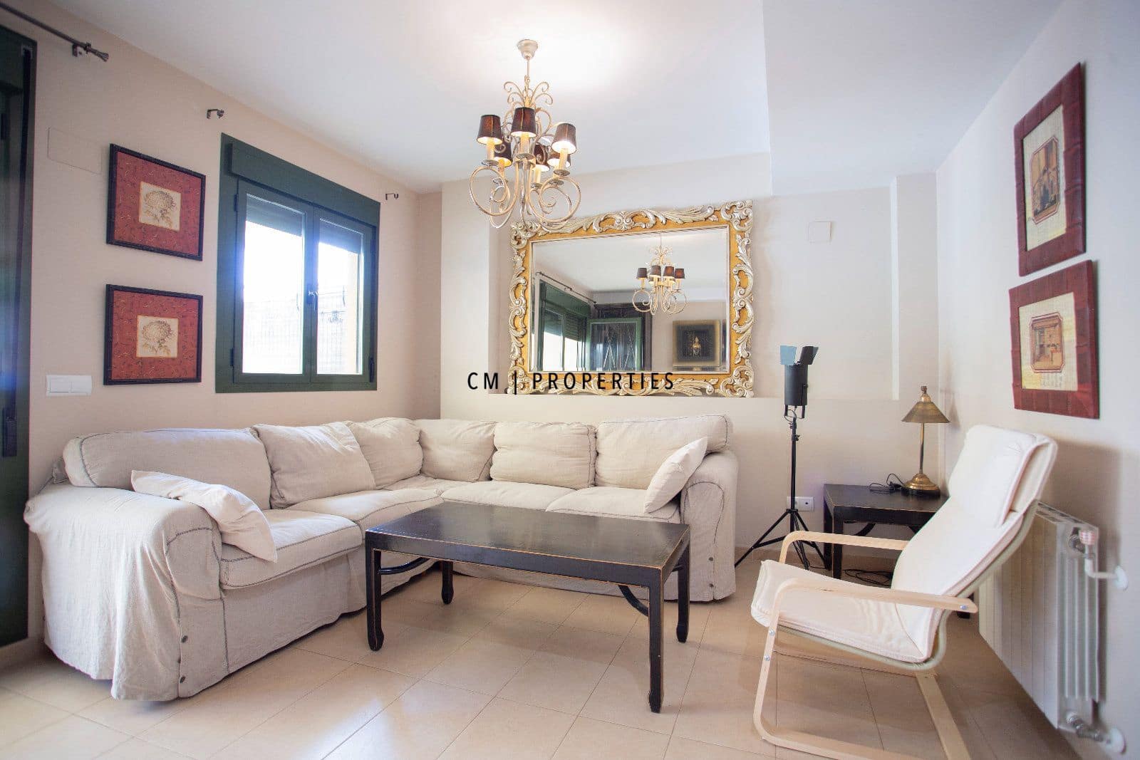 4 soveværelse Byhus til leje i Betera med swimmingpool garage - € 2.500 (Ref: 9779974)