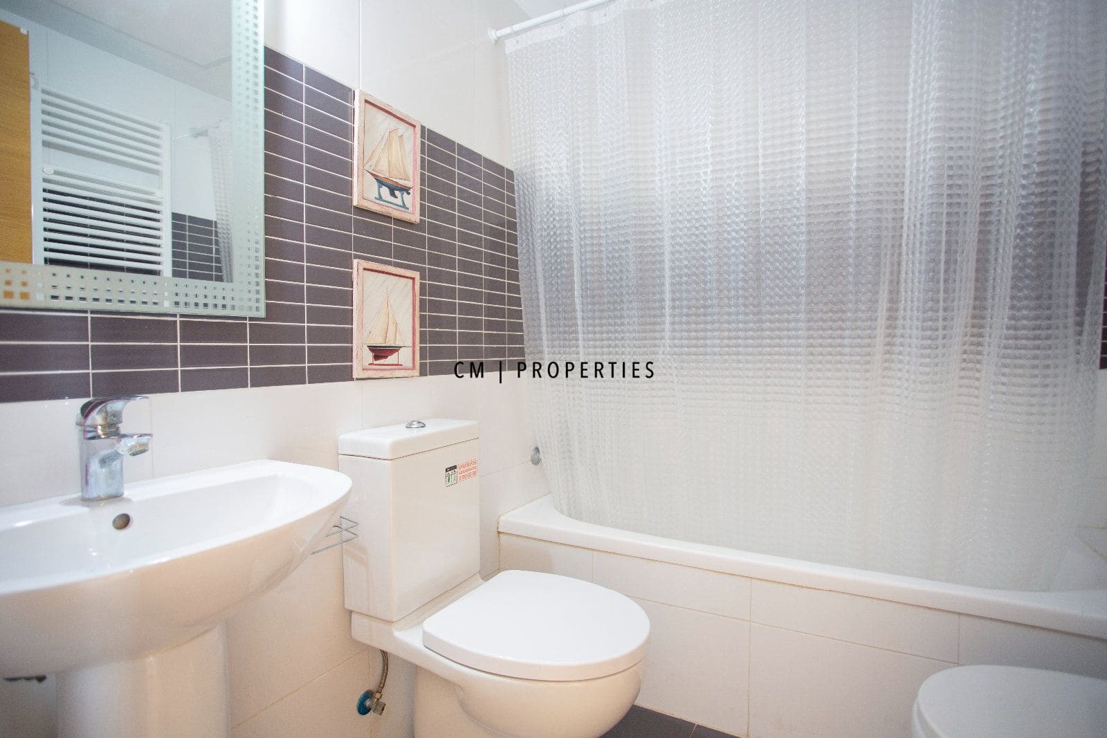 4 soveværelse Byhus til leje i Betera med swimmingpool garage - € 2.500 (Ref: 9779974)