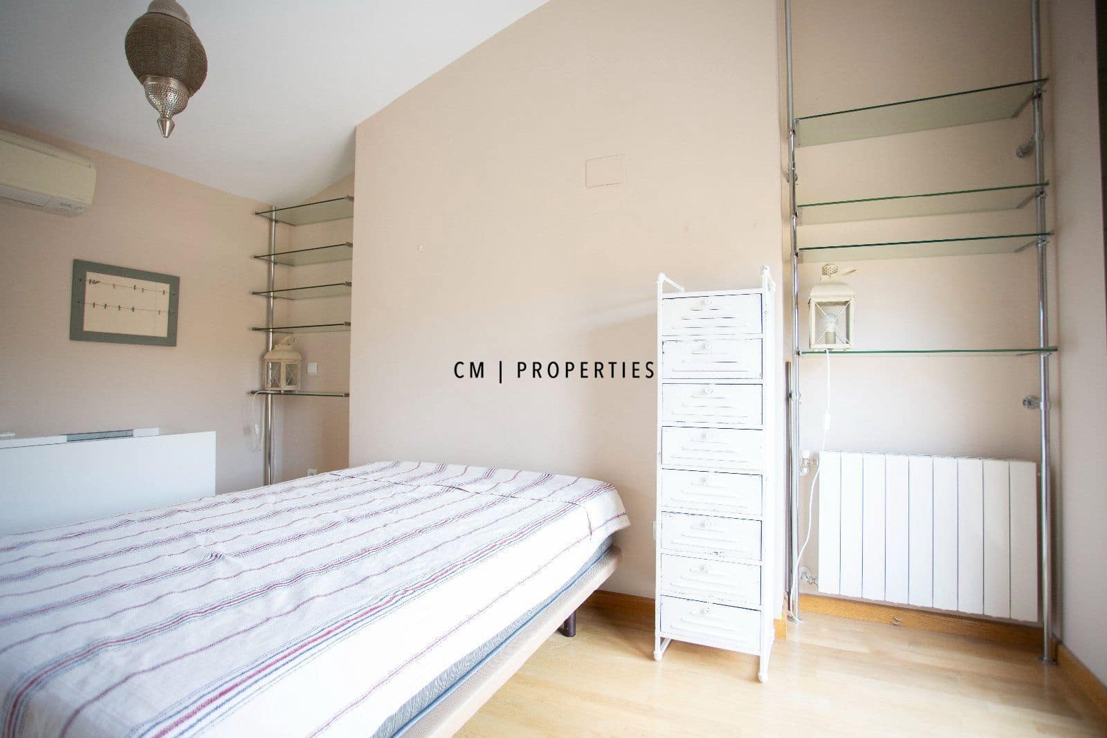 4 soveværelse Byhus til leje i Betera med swimmingpool garage - € 2.500 (Ref: 9779974)