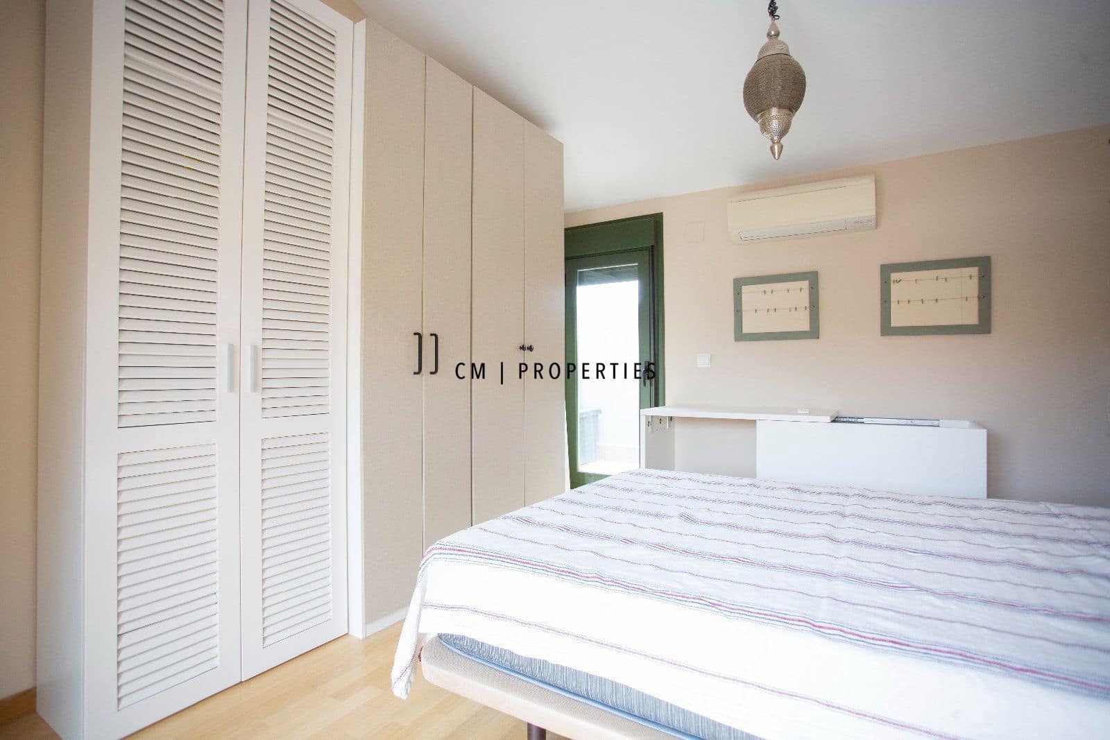 4 soveværelse Byhus til leje i Betera med swimmingpool garage - € 2.500 (Ref: 9779974)