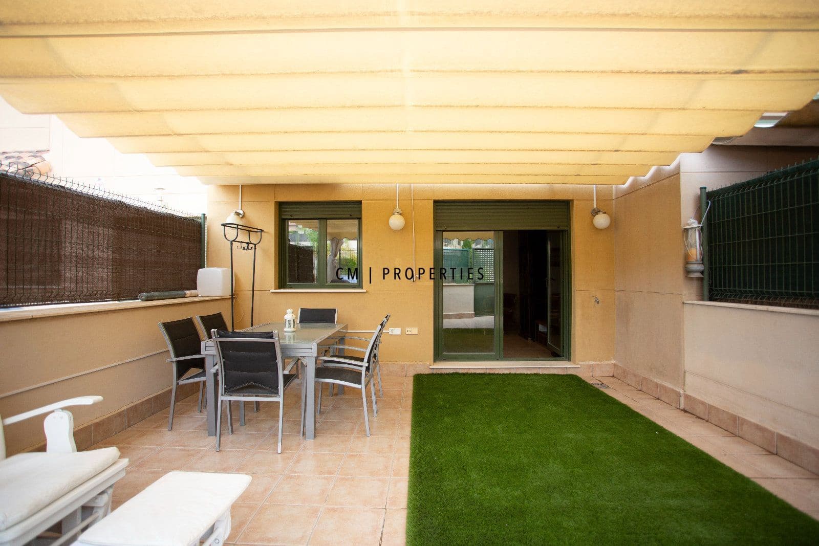 4 soveværelse Byhus til leje i Betera med swimmingpool garage - € 2.500 (Ref: 9779974)