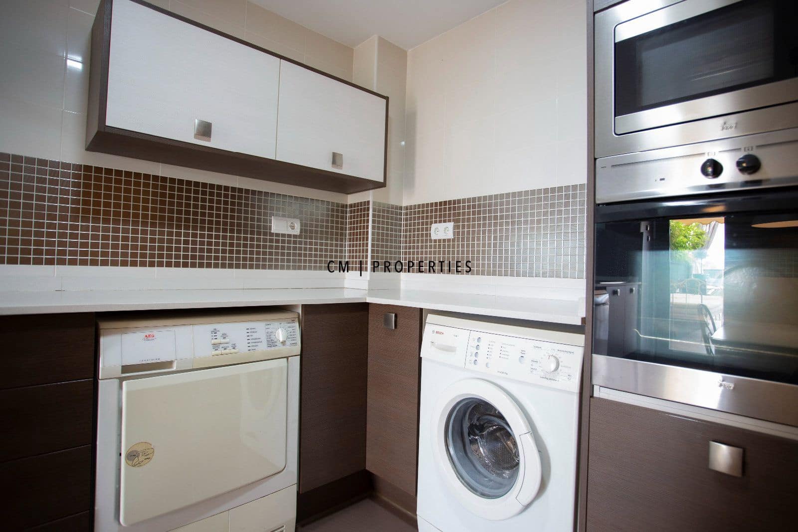 4 soveværelse Byhus til leje i Betera med swimmingpool garage - € 2.500 (Ref: 9779974)