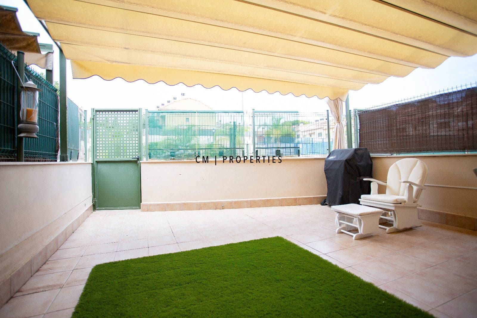 4 soveværelse Byhus til leje i Betera med swimmingpool garage - € 2.500 (Ref: 9779974)