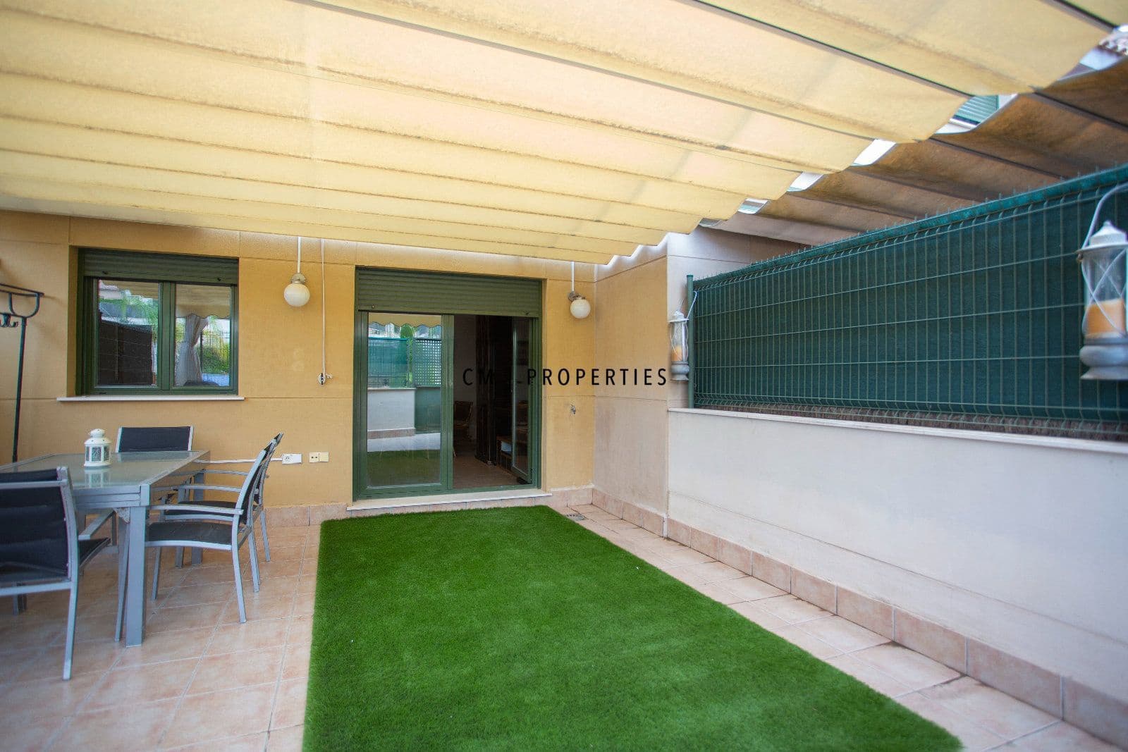 4 soveværelse Byhus til leje i Betera med swimmingpool garage - € 2.500 (Ref: 9779974)