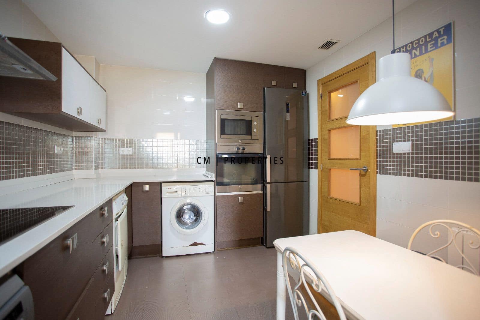 4 soveværelse Byhus til leje i Betera med swimmingpool garage - € 2.500 (Ref: 9779974)