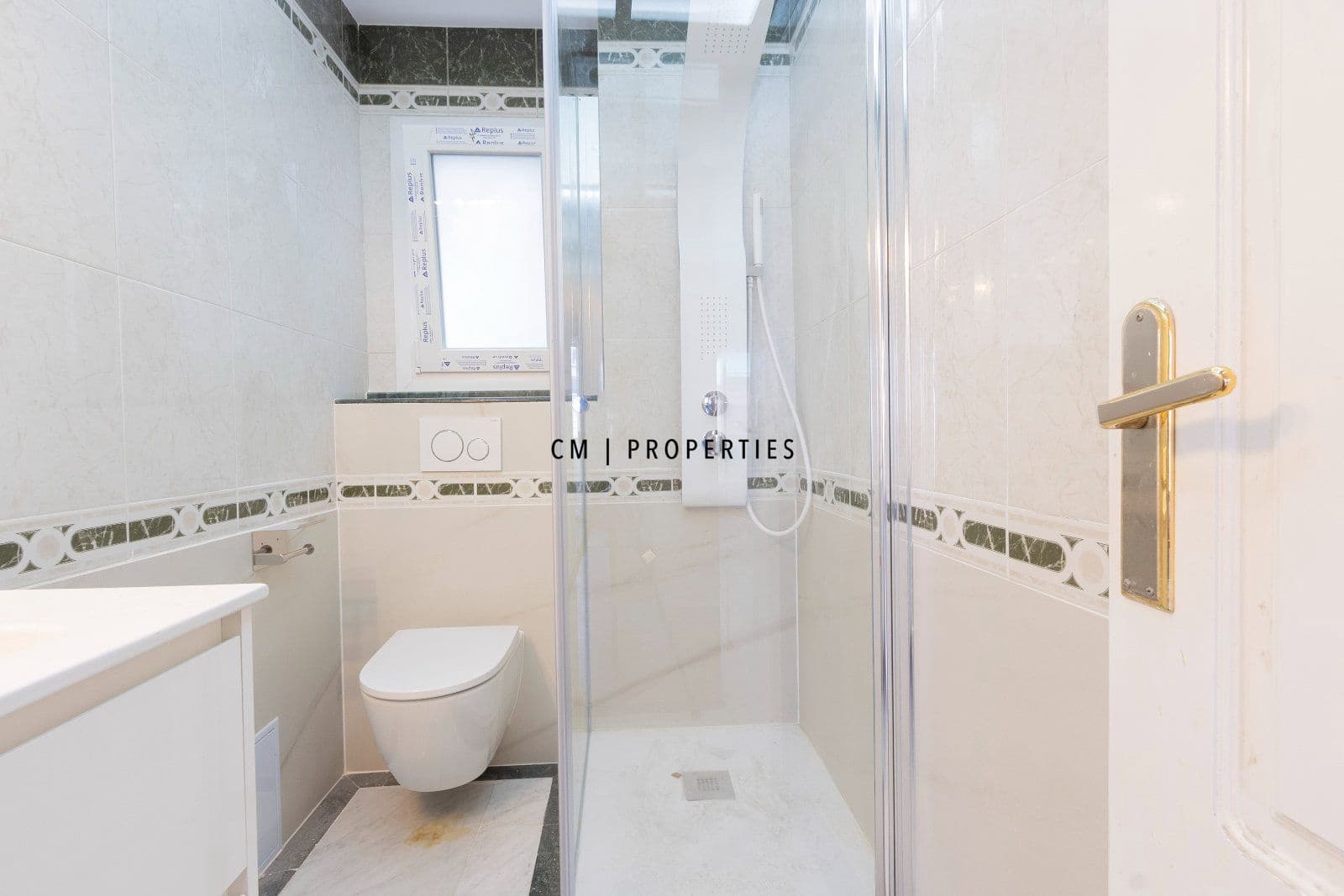 3 camera da letto Appartamento da affittare in Valencia citta - 1.500 € (Rif: 9781101)