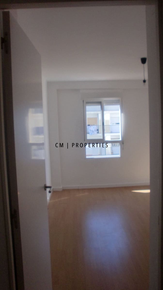 3 bedroom Flat for rent in Foios - € 950 (Ref: 9781102)