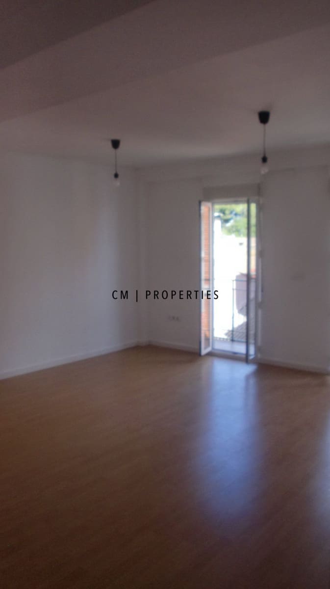 3 bedroom Flat for rent in Foios - € 950 (Ref: 9781102)