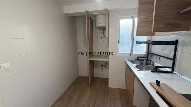 3 soverom Leilighet til leie i Foios - € 950 (Ref: 9781102)