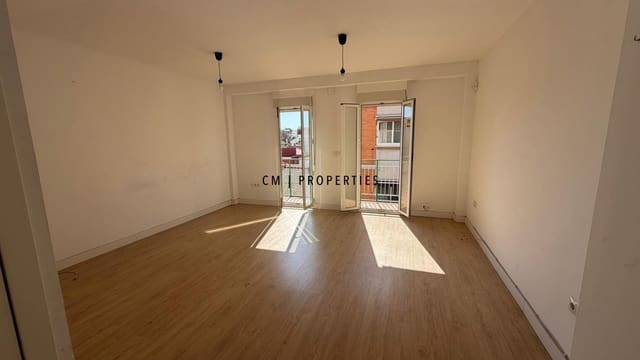 3 soverom Leilighet til leie i Foios - € 950 (Ref: 9781102)