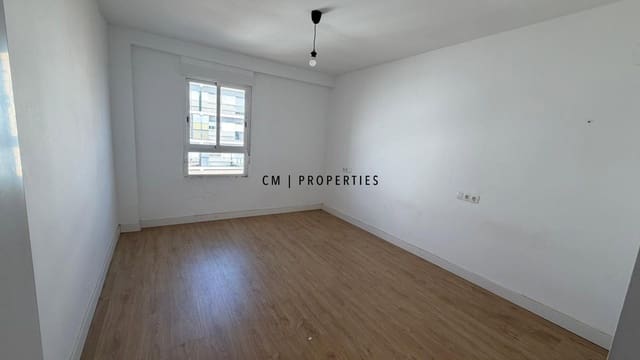 3 soverom Leilighet til leie i Foios - € 950 (Ref: 9781102)