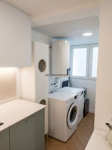 4 quarto Apartamento para arrendar em Quatre Carreres, Valência cidade - 2 250 € (Ref: 9781103)