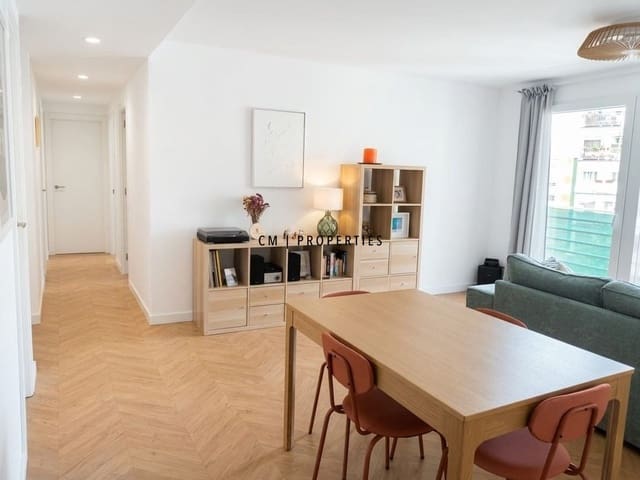 4 quarto Apartamento para arrendar em Quatre Carreres, Valência cidade - 2 250 € (Ref: 9781103)