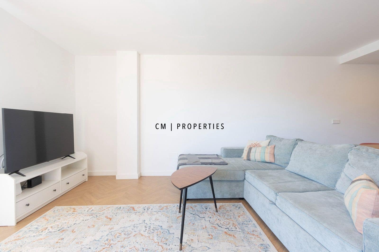 4 quarto Apartamento para arrendar em Valencia cidade - 2 250 € (Ref: 9781103)