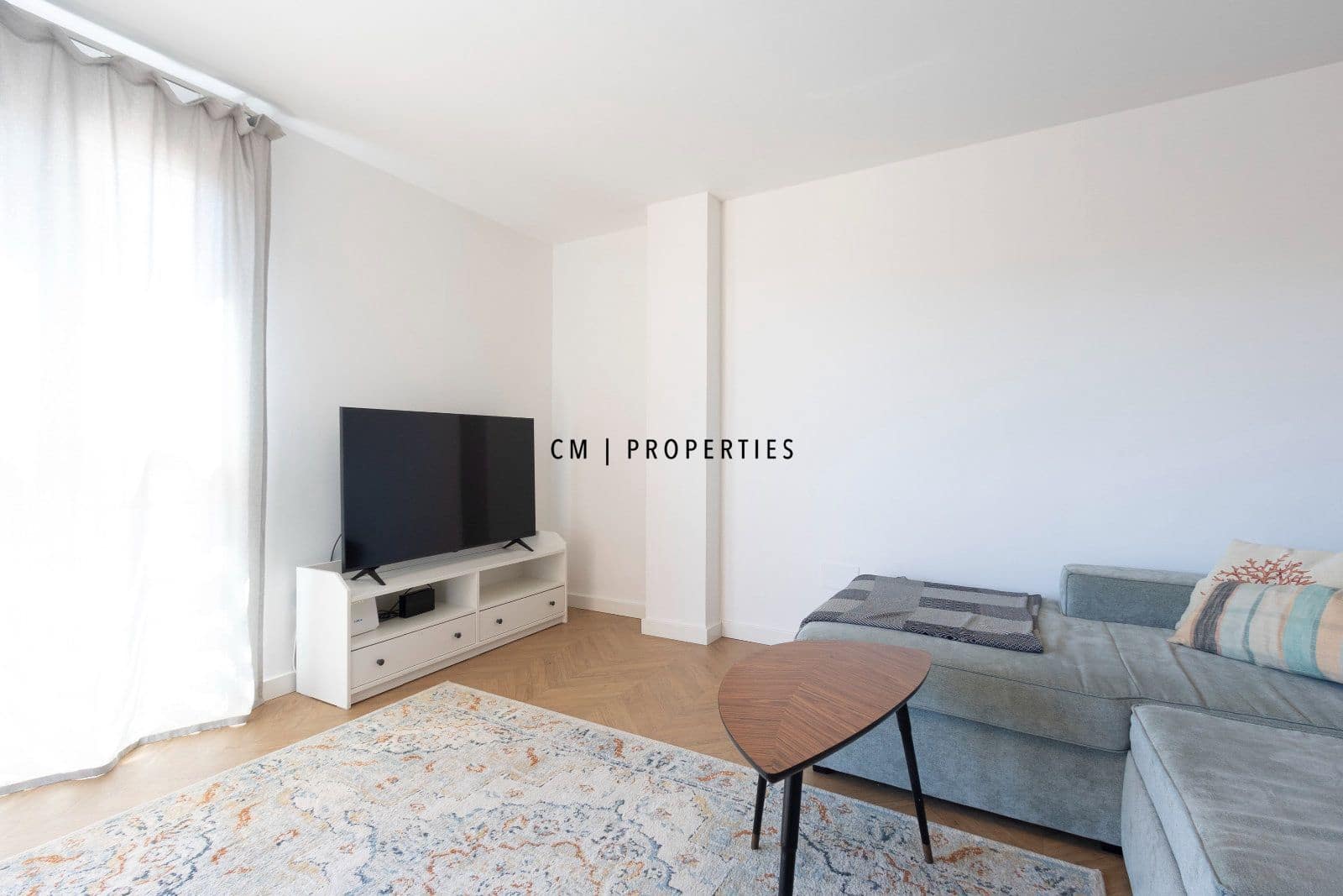 4 quarto Apartamento para arrendar em Valencia cidade - 2 250 € (Ref: 9781103)