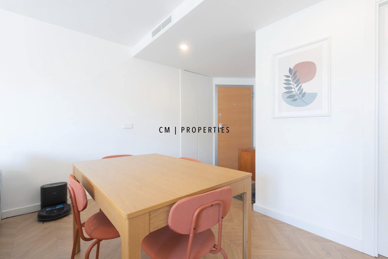 4 quarto Apartamento para arrendar em Valencia cidade - 2 250 € (Ref: 9781103)