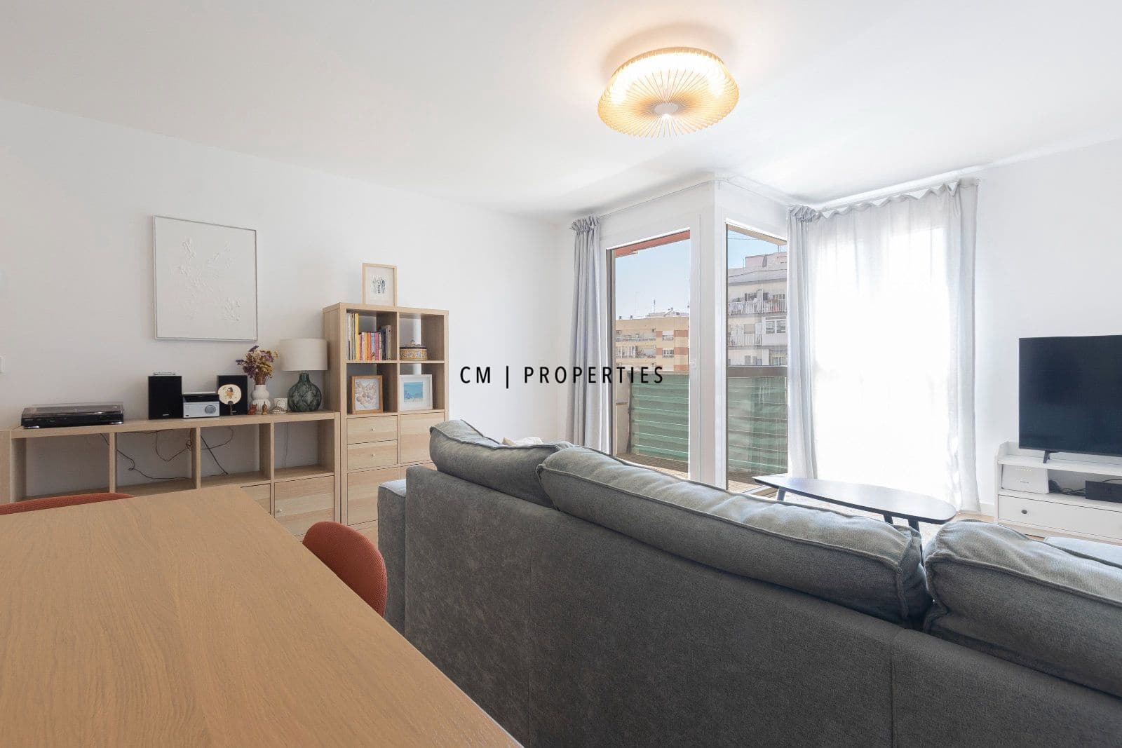 4 quarto Apartamento para arrendar em Valencia cidade - 2 250 € (Ref: 9781103)