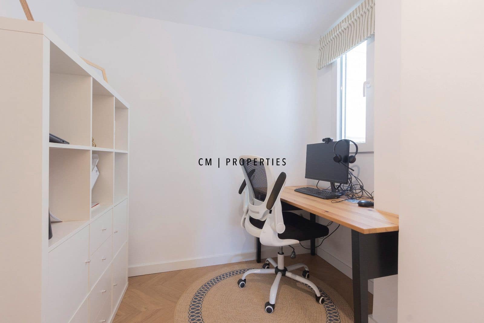 4 quarto Apartamento para arrendar em Valencia cidade - 2 250 € (Ref: 9781103)