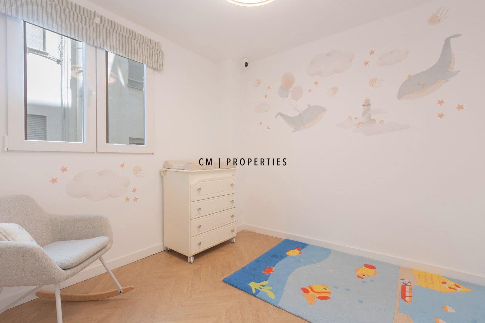 4 quarto Apartamento para arrendar em Valencia cidade - 2 250 € (Ref: 9781103)